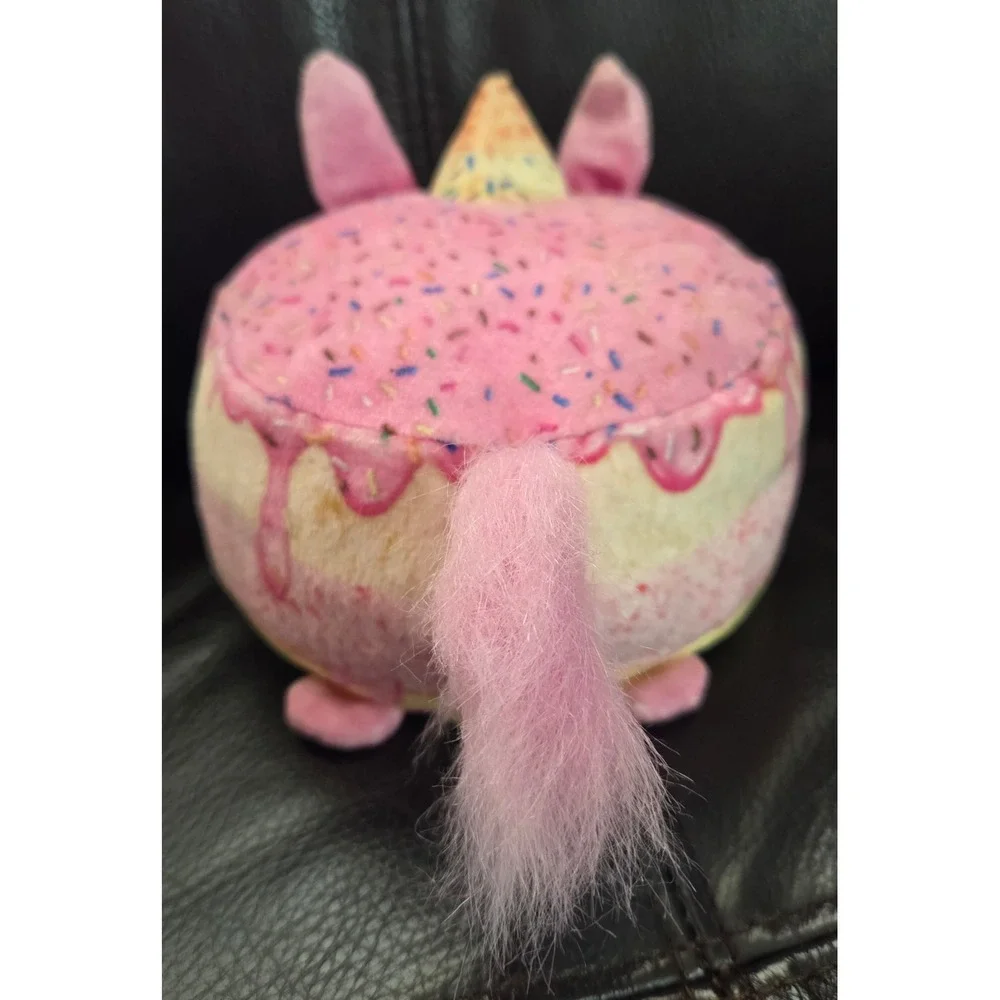 Cookeez Makery Strawberry Unicorn Freezy Cakez Moose Toys. Tested Works No Box